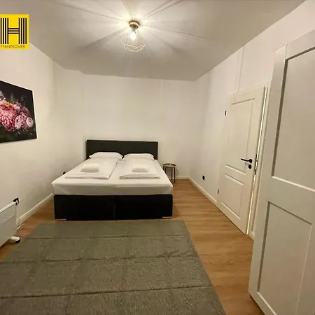 Schoene Neue In Ruhiger Lage Hanovre